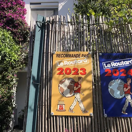 D'hotes Au Bougainvillier 3* 佩皮尼昂