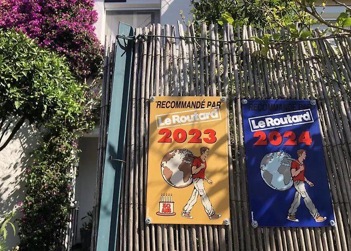 D'hotes Au Bougainvillier 3* 佩皮尼昂